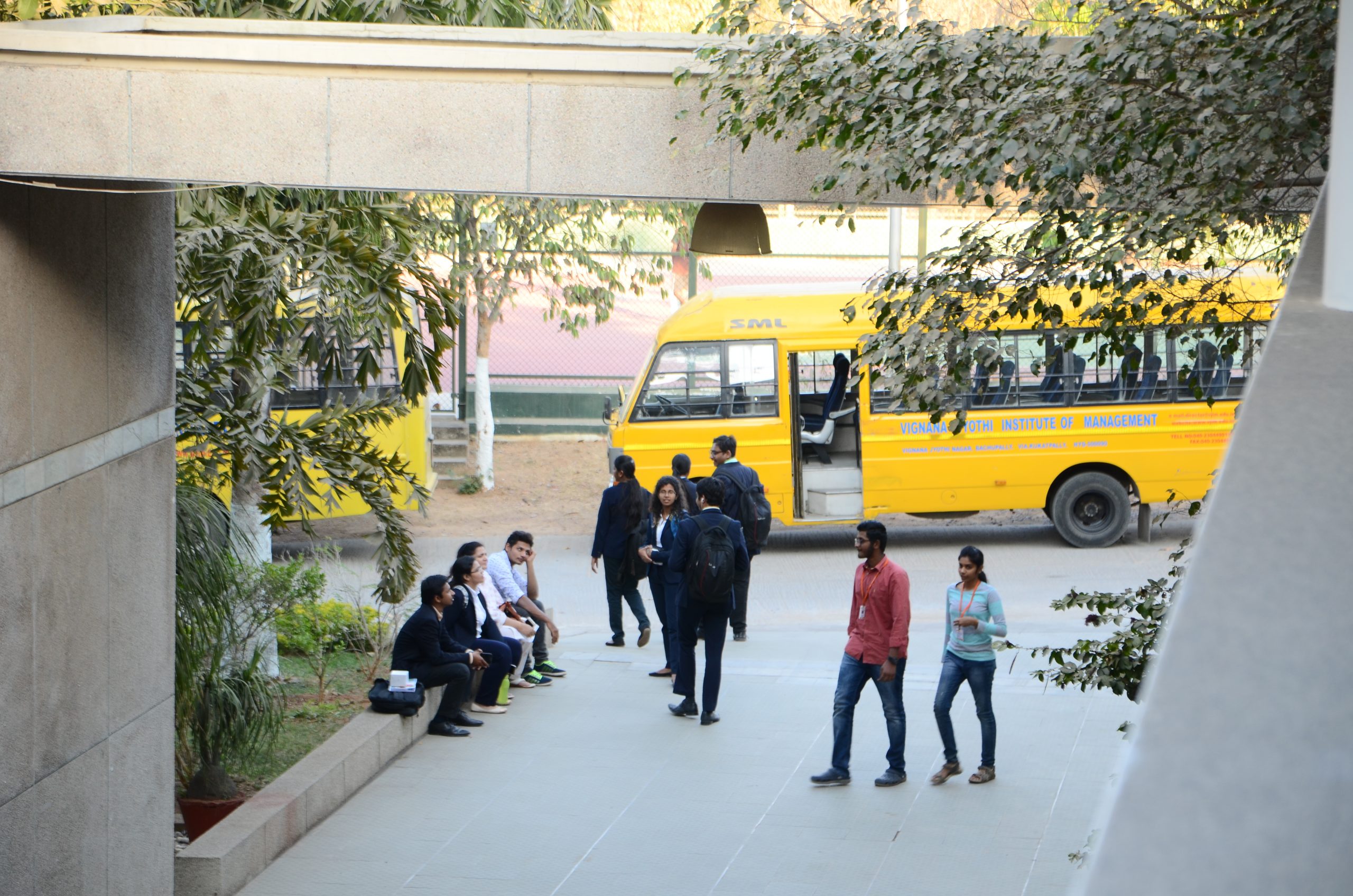 VJIM college bus