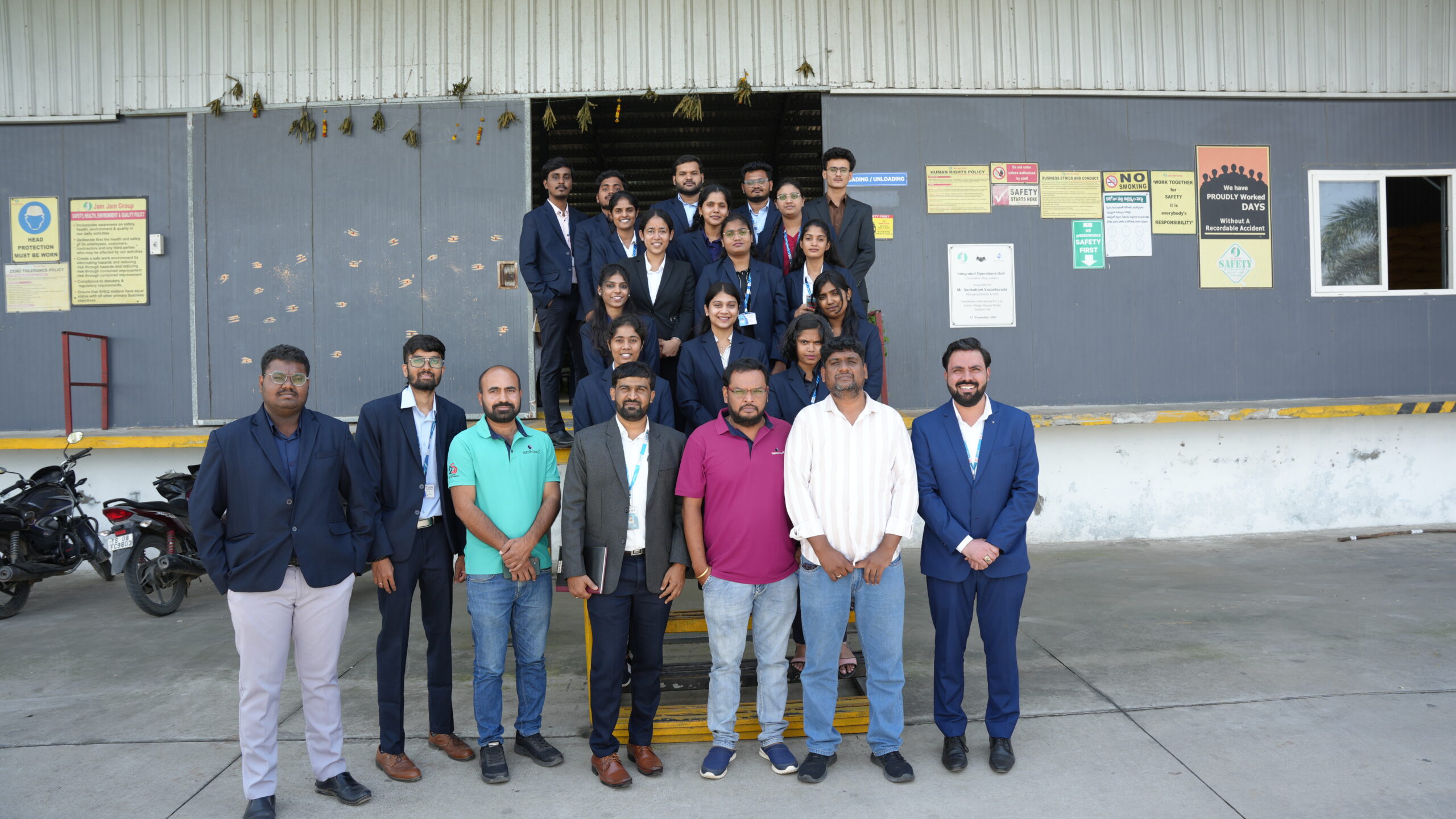 PGDM Agribusiness students on a field visit